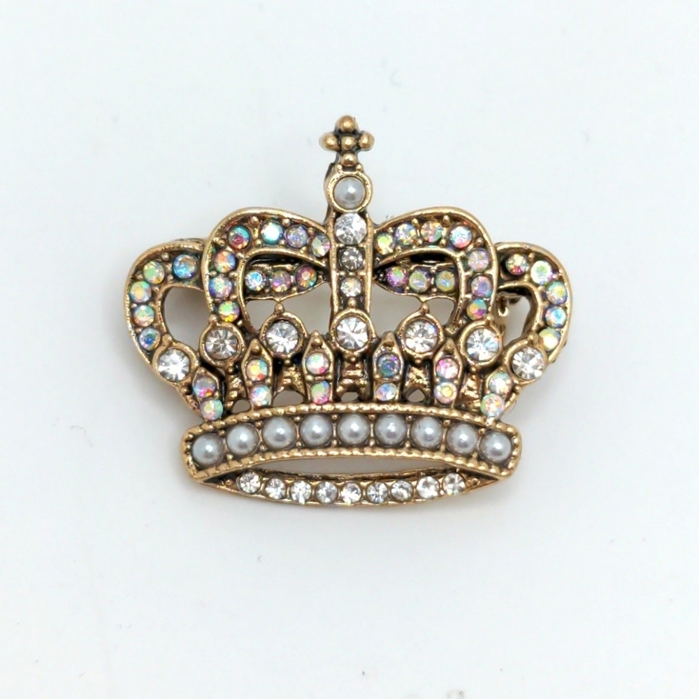 Regal Crystal Gold Crown Brooch